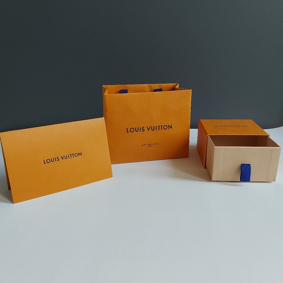 Louis Vuitton Set, Small Box, Bag and Envelope - Picture 1 of 14